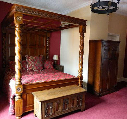 ホテル The Red Lion Llangadog エクステリア 写真
